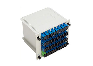 1 in fuori separatore a fibra ottica 1x32 dello SpA 32 inserisca il tipo SpA con il connettore dello Sc